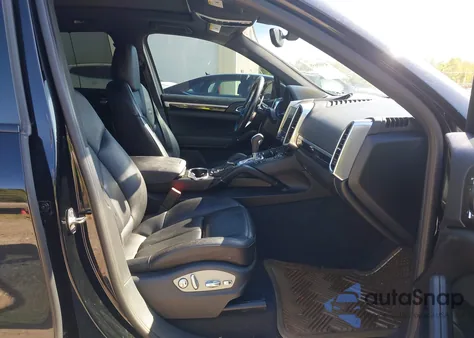 2017 Porsche Cayenne Platinum Edition из США, поврежденный, VIN WP1AA2A24HKA82438